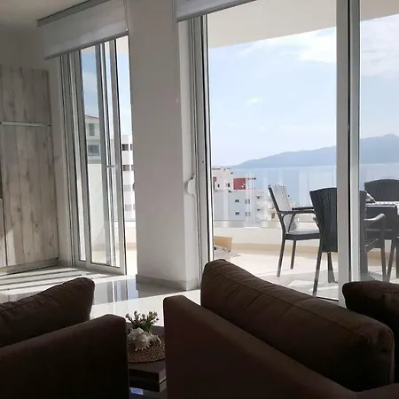 White Residence1 - Cirasola Home, Very Nice