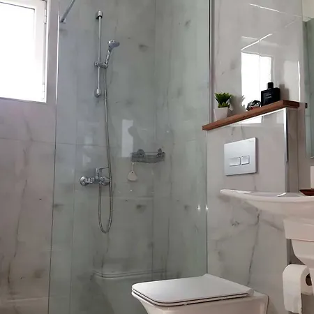 White Residence1 - Cirasola Home, Very Nice Apartment *
